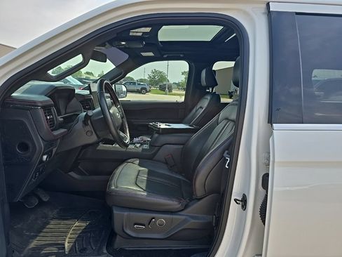 Used 2022 Ford Expedition Max Limited AWD/4WD image 13