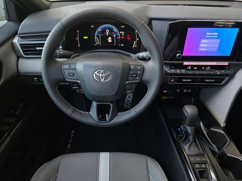 Used 2026 Toyota Camry SE w/ Convenience Package FWD image 11