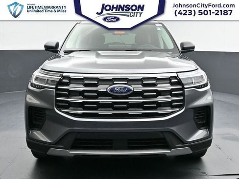 New 2026 Ford Explorer Active image 4