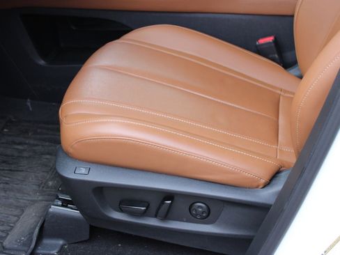 Used 2025 INFINITI QX60 Sensory image 16