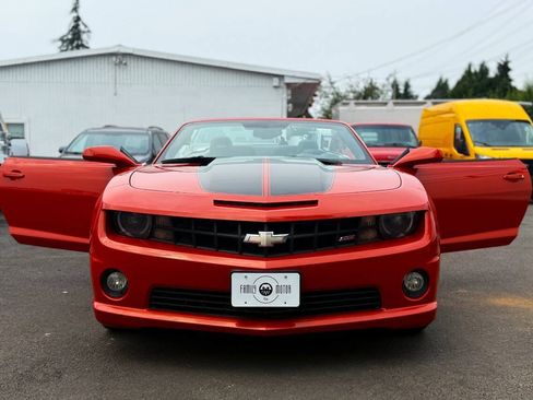 Used 2011 Chevrolet Camaro SS w/ RS Package RWD image 22