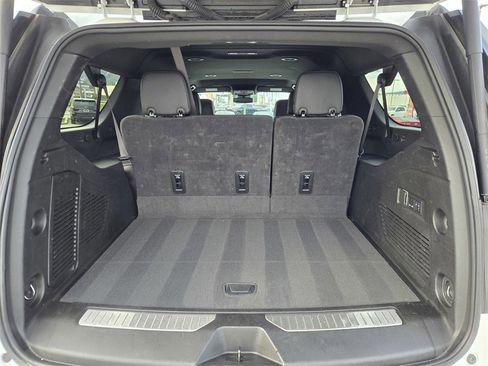 Used 2025 GMC Yukon XL Denali image 30