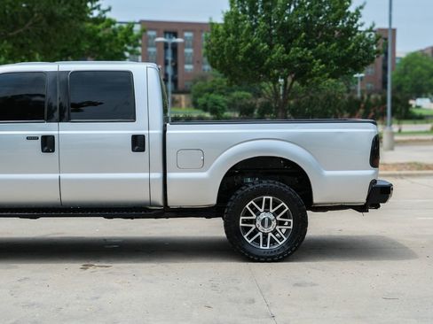 Used 2014 Ford F250 XLT w/ XLT Value Package AWD/4WD image 12