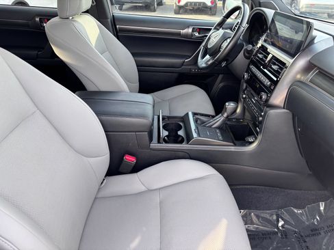 Used 2023 Lexus GX 460 w/ Black Line Special Edition AWD/4WD image 10