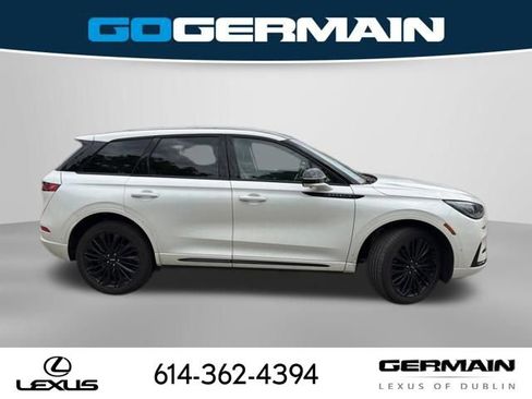 Used 2024 Lincoln Corsair AWD w/ Equipment Group 102A image 6