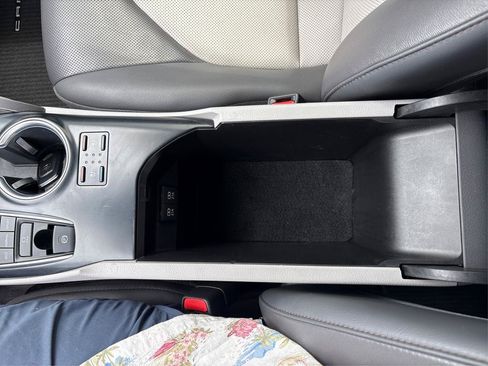 Used 2020 Toyota Camry XLE w/ Driver Assist Package FWD image 23