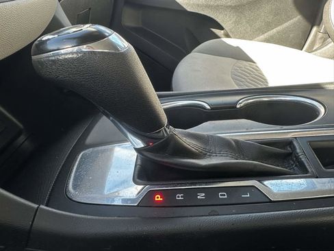 Used 2020 Chevrolet Equinox LT image 31