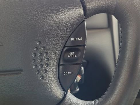 Used 2004 Ford Mustang Cobra RWD image 22