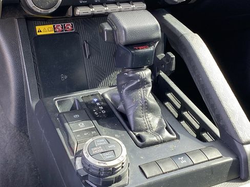 Used 2024 Toyota Tacoma TRD Off-Road w/ TRD Off Road Upgrade Package image 17