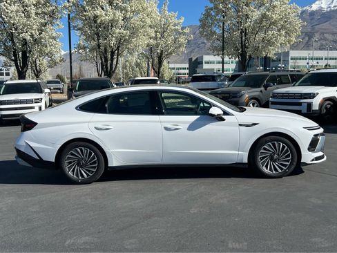 New 2026 Hyundai Sonata Limited FWD image 6