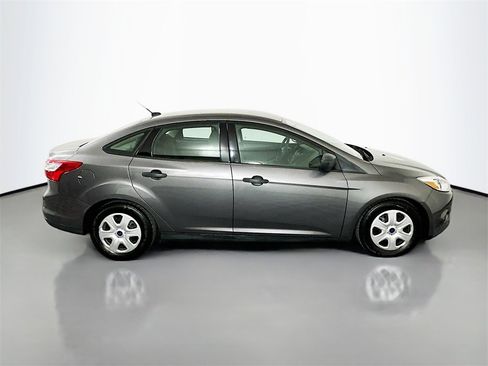 Used 2013 Ford Focus S image 8