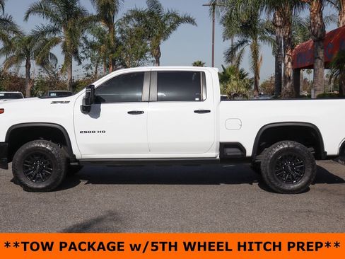 Used 2024 Chevrolet Silverado 2500 ZR2 w/ Technology Package AWD/4WD image 5