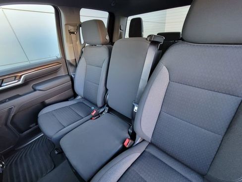 Used 2022 Chevrolet Silverado 1500 RST image 18