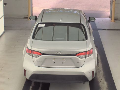 Used 2024 Toyota Corolla LE FWD image 6