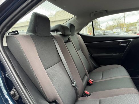 Used 2018 Toyota Corolla LE w/ LE Premium Package w/Moonroof image 24