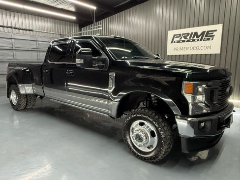 Used 2022 Ford F350 Lariat w/ Lariat Ultimate Package AWD/4WD image 2