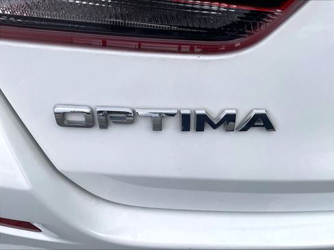 Used 2019 Kia Optima EX w/ EX Premium Package image 11