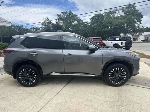 Used 2026 Nissan Rogue Platinum w/ Platinum Premium Package AWD/4WD image 5