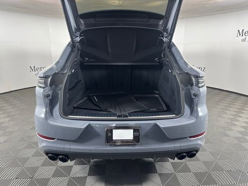 Used 2025 Porsche Cayenne Coupe AWD/4WD image 18