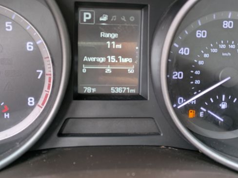 Used 2018 Hyundai Santa Fe Sport w/ 2.4L Value Package 02 FWD image 29