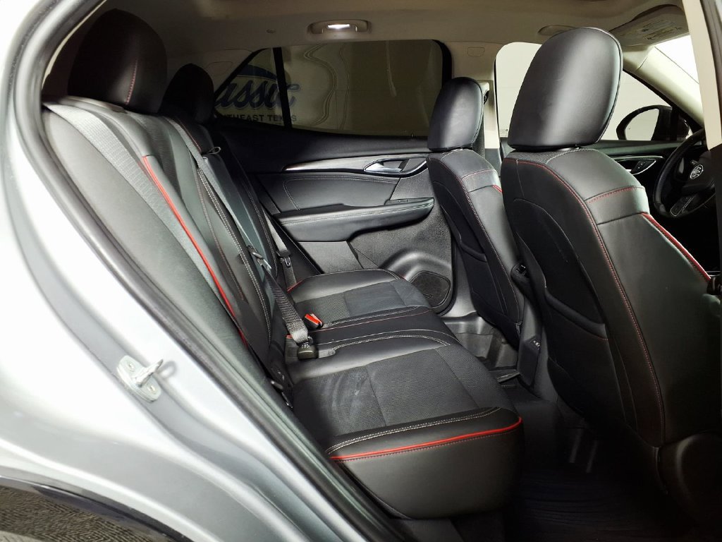 Used 2023 Buick Envision Essence w/ Sport Touring Package AWD/4WD image 10
