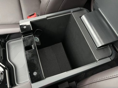 New 2026 Ford Explorer Platinum w/ LUX Leather Package image 22