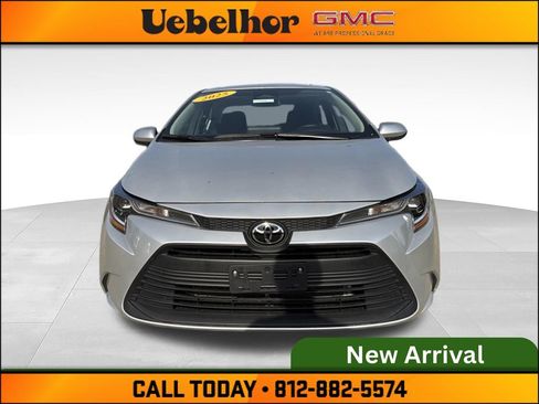 Used 2025 Toyota Corolla LE FWD image 9