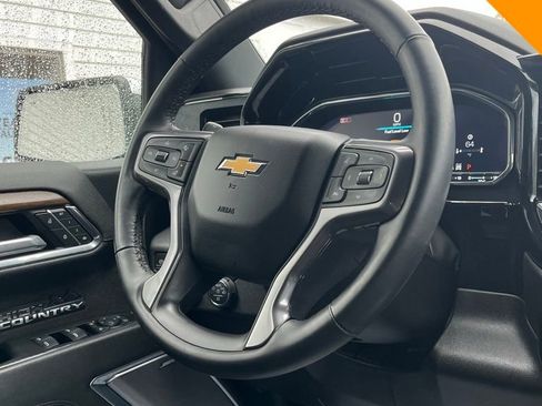 Used 2024 Chevrolet Silverado 1500 High Country w/ Technology Package image 18