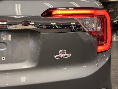 Used 2023 GMC Acadia Denali w/ Denali Technology Package image 15