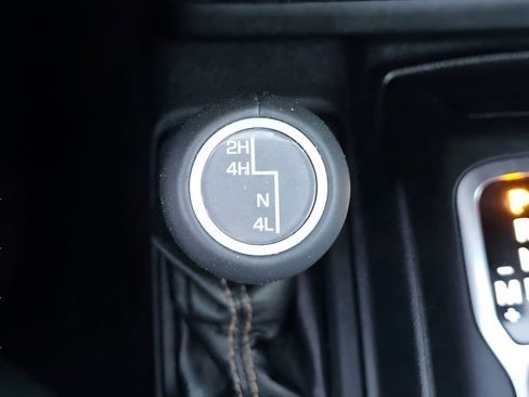 Used 2021 Jeep Gladiator Overland image 15