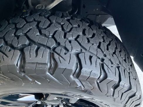 Used 2023 Chevrolet Silverado 1500 Custom Trail Boss AWD/4WD image 26