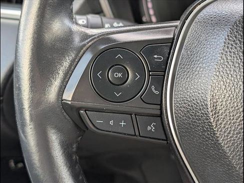 Used 2024 Toyota Corolla Cross XLE FWD image 15