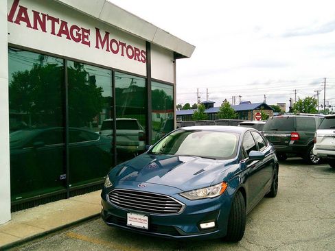 Used 2019 Ford Fusion SE w/ Equipment Group 151A FWD image 1