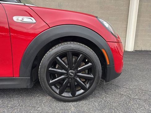 Used 2019 MINI Cooper S w/ Premium Package image 28
