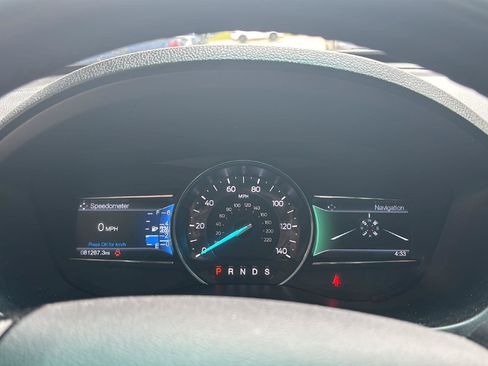 Used 2017 Ford Explorer XLT w/ Equipment Group 202A AWD/4WD image 6