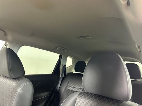 Used 2019 Nissan Rogue SV FWD image 13