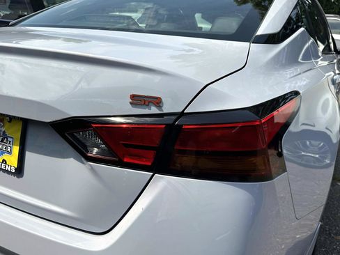 Certified 2024 Nissan Altima 2.5 SR FWD image 9