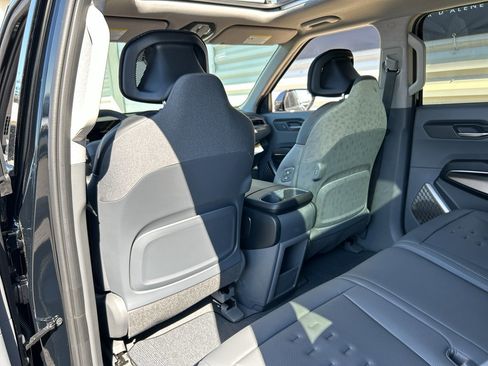 New 2026 Kia EV9 Wind image 14