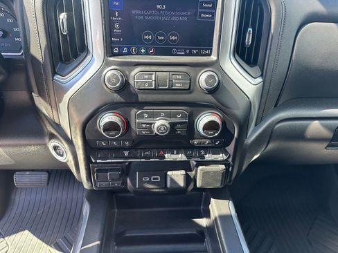 Used 2022 Chevrolet Silverado 2500 LTZ image 16