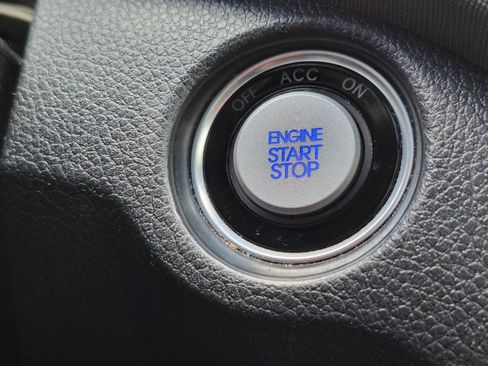 Used 2017 Hyundai Santa Fe FWD image 36