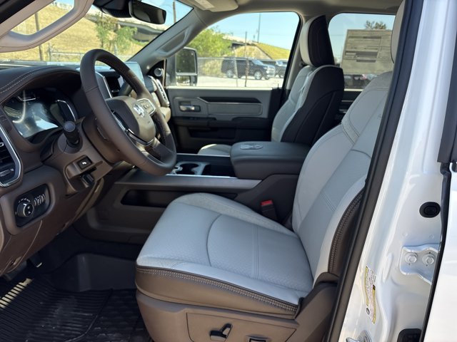 New 2026 RAM 3500 Laramie AWD/4WD image 14
