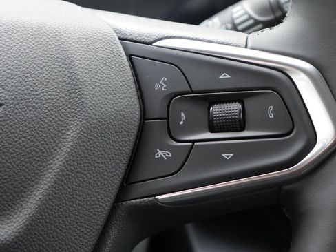 New 2026 Chevrolet Trax ACTIV w/ Driver Confidence Package FWD image 18