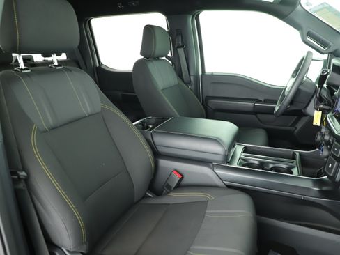 Used 2025 Ford F150 STX w/ Equipment Group 200A RWD image 15