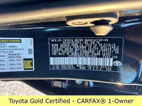 Certified 2020 Toyota Corolla LE image 32