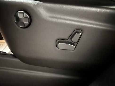 Used 2022 Dodge Durango R/T w/ Tow 'N Go Package image 16