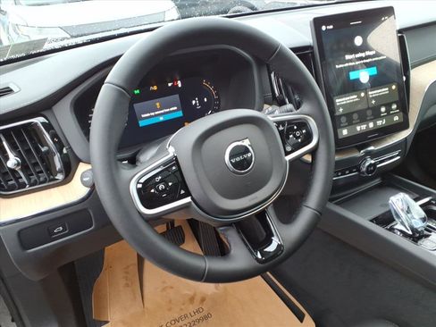 New 2026 Volvo XC60 B5 Ultra w/ Protection Package Premier AWD/4WD image 5