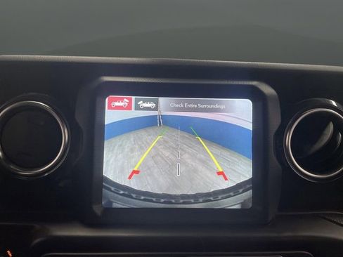 Used 2021 Jeep Wrangler Unlimited Rubicon w/ Trailer Tow Package image 11