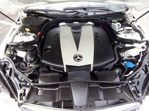 Used 2013 Mercedes-Benz E 350 BlueTEC Sedan image 44
