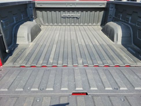 Used 2024 GMC Sierra 1500 AT4 w/ Technology Package image 8