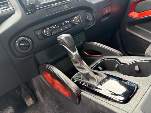 Used 2022 Nissan Frontier PRO-4X w/ Off-Road Protection Package image 26